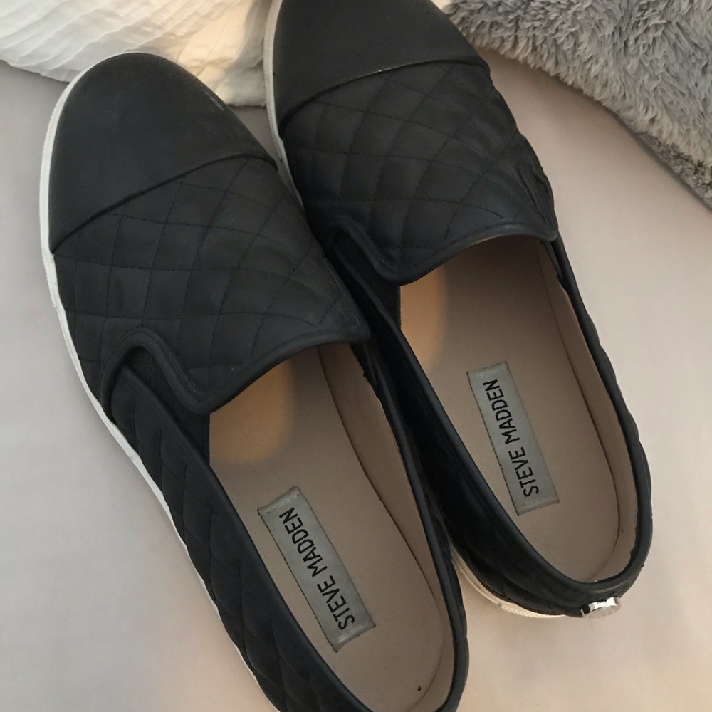 Slightly worn Steve Madden shoes